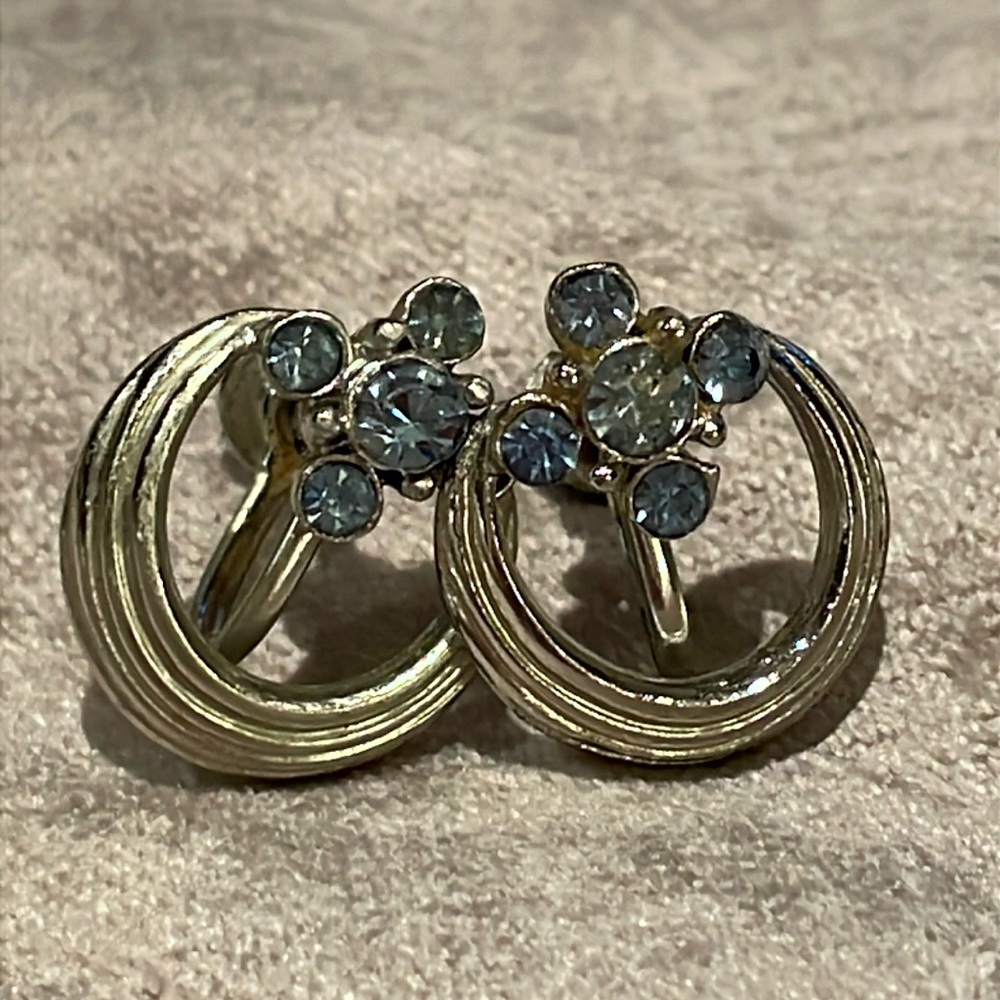 Vintage Clip on Earrings Silver & Blue Screw Backs